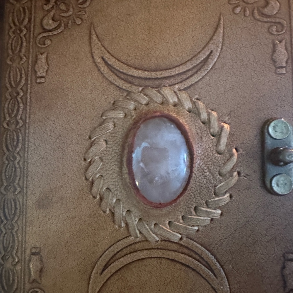 Leather bound Crystal embossed journal - Picture 5 of 7